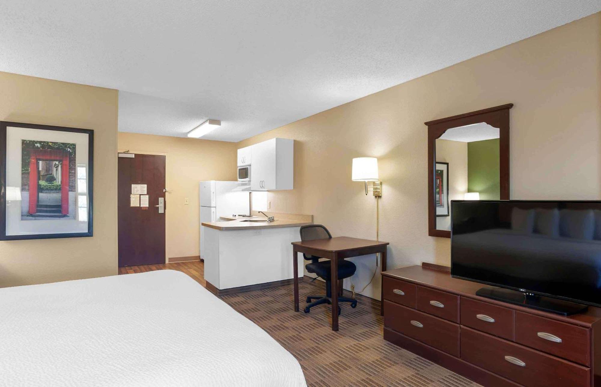 Extended Stay America Select Suites - Milwaukee - Waukesha Eksteriør billede