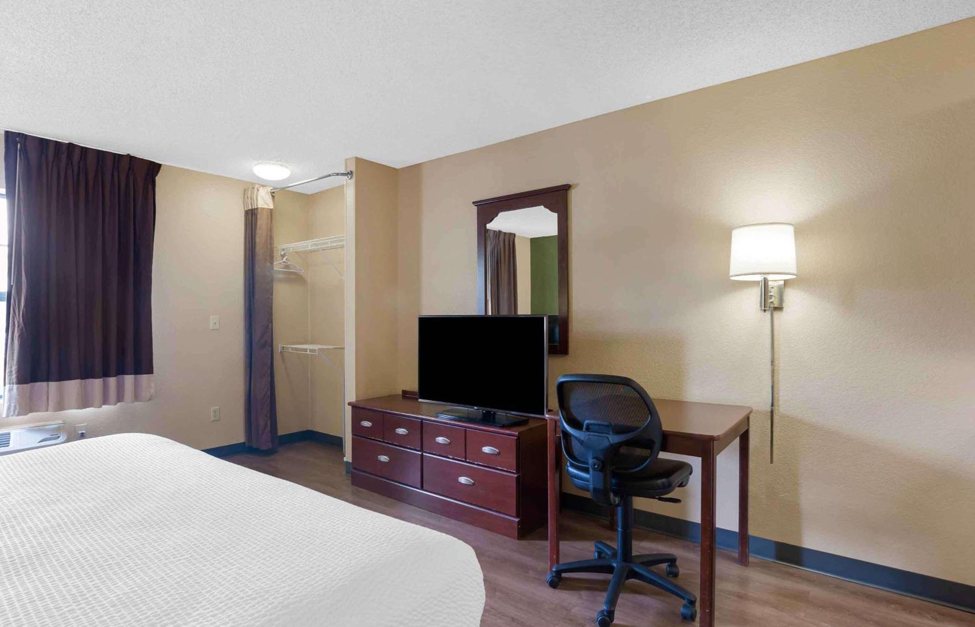 Extended Stay America Select Suites - Milwaukee - Waukesha Eksteriør billede