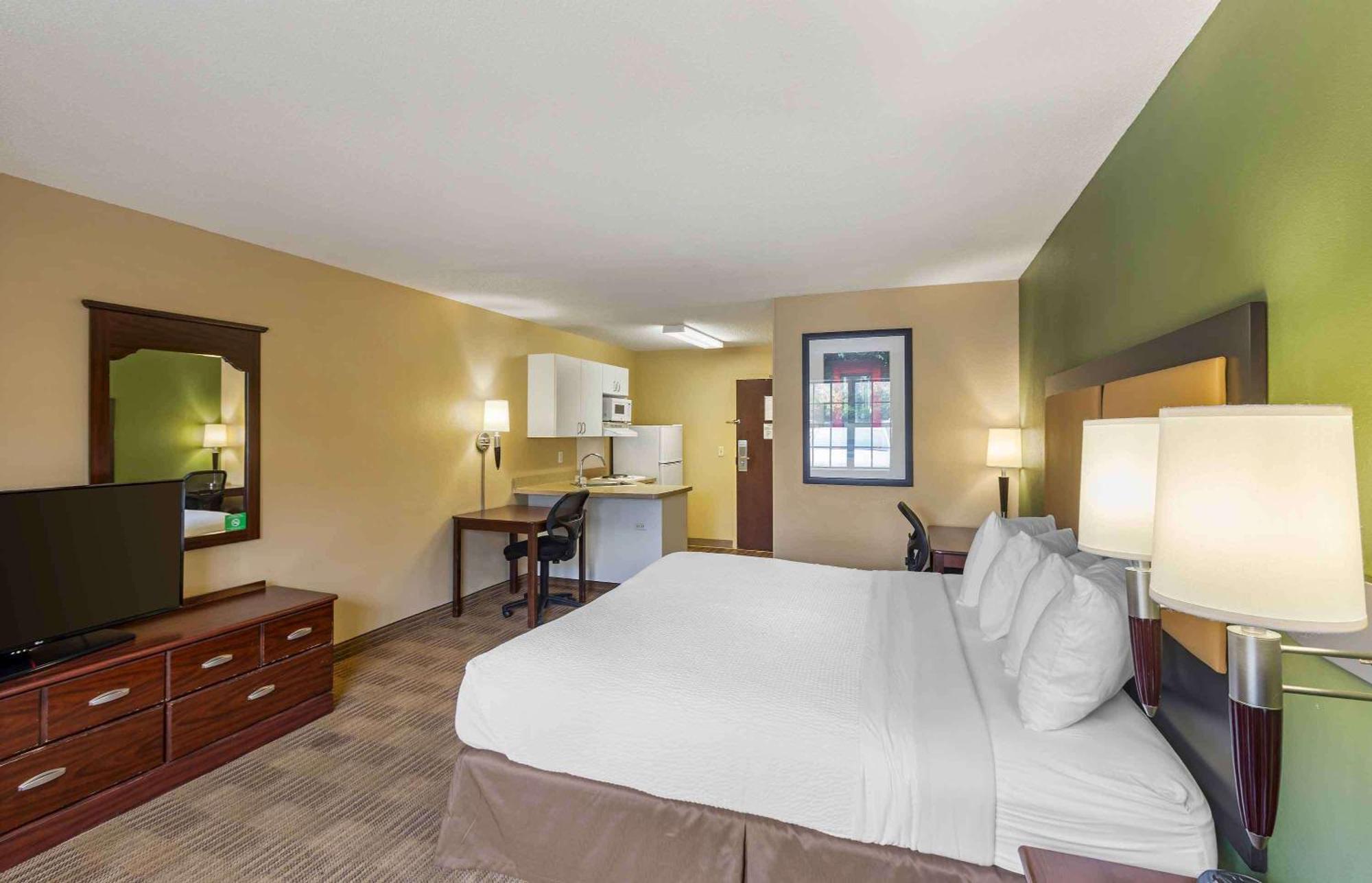 Extended Stay America Select Suites - Milwaukee - Waukesha Eksteriør billede