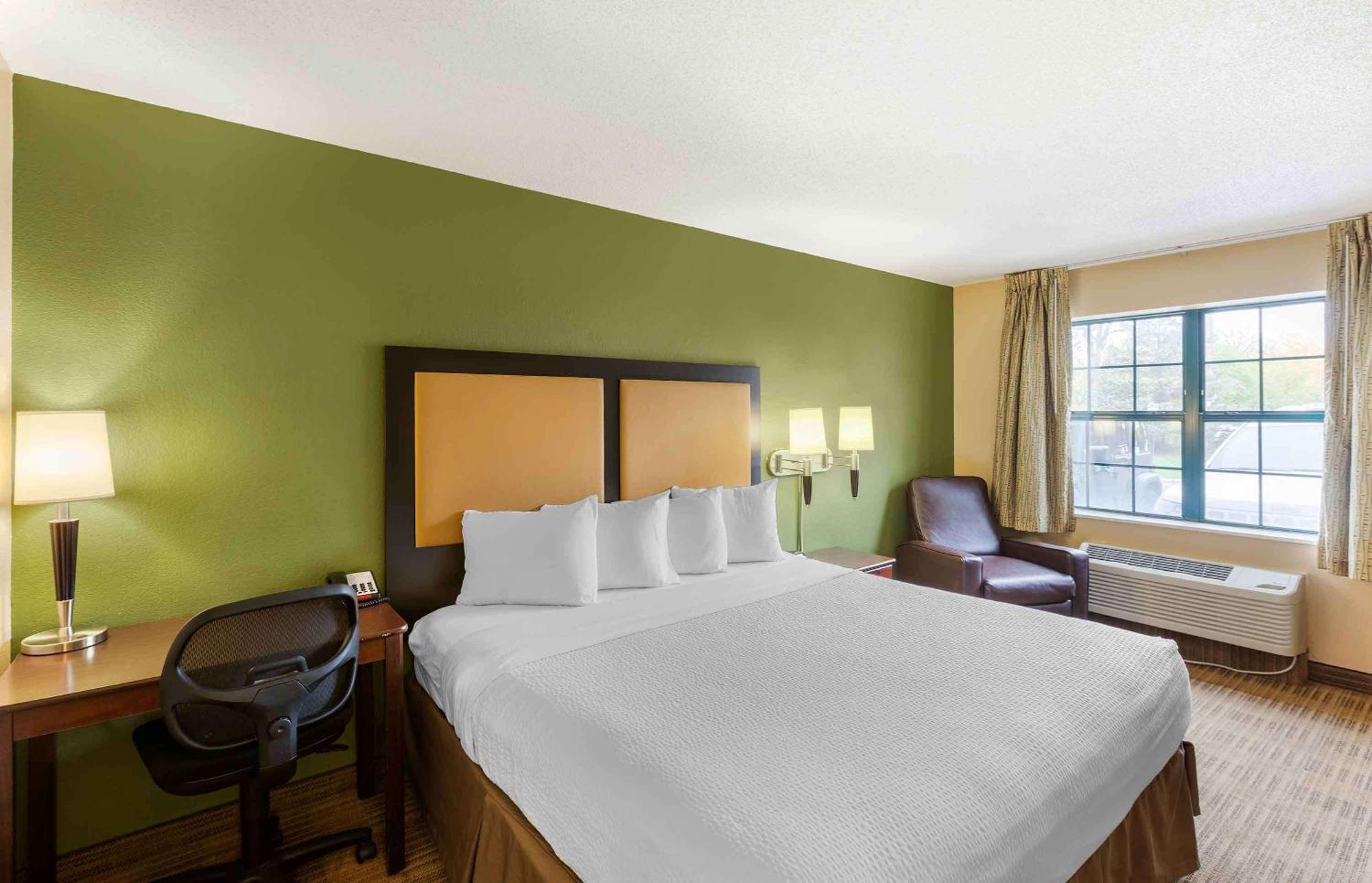 Extended Stay America Select Suites - Milwaukee - Waukesha Eksteriør billede
