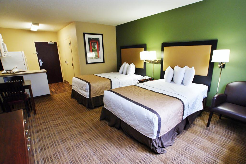Extended Stay America Select Suites - Milwaukee - Waukesha Eksteriør billede