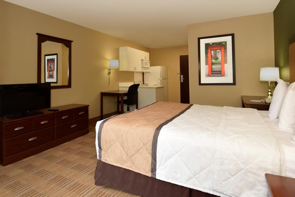 Extended Stay America Select Suites - Milwaukee - Waukesha Eksteriør billede