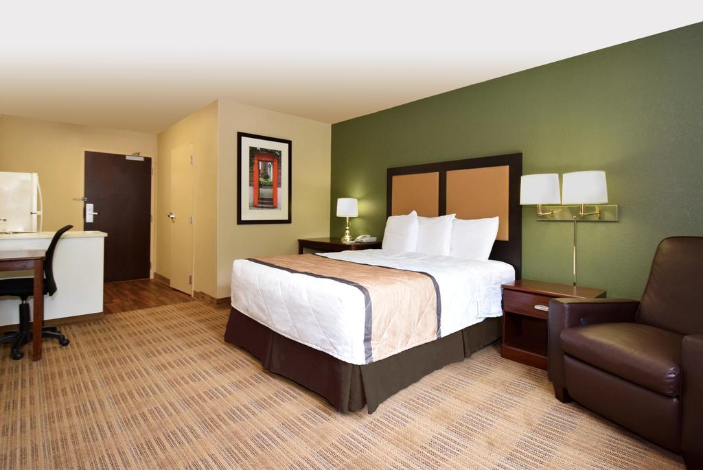 Extended Stay America Select Suites - Milwaukee - Waukesha Eksteriør billede